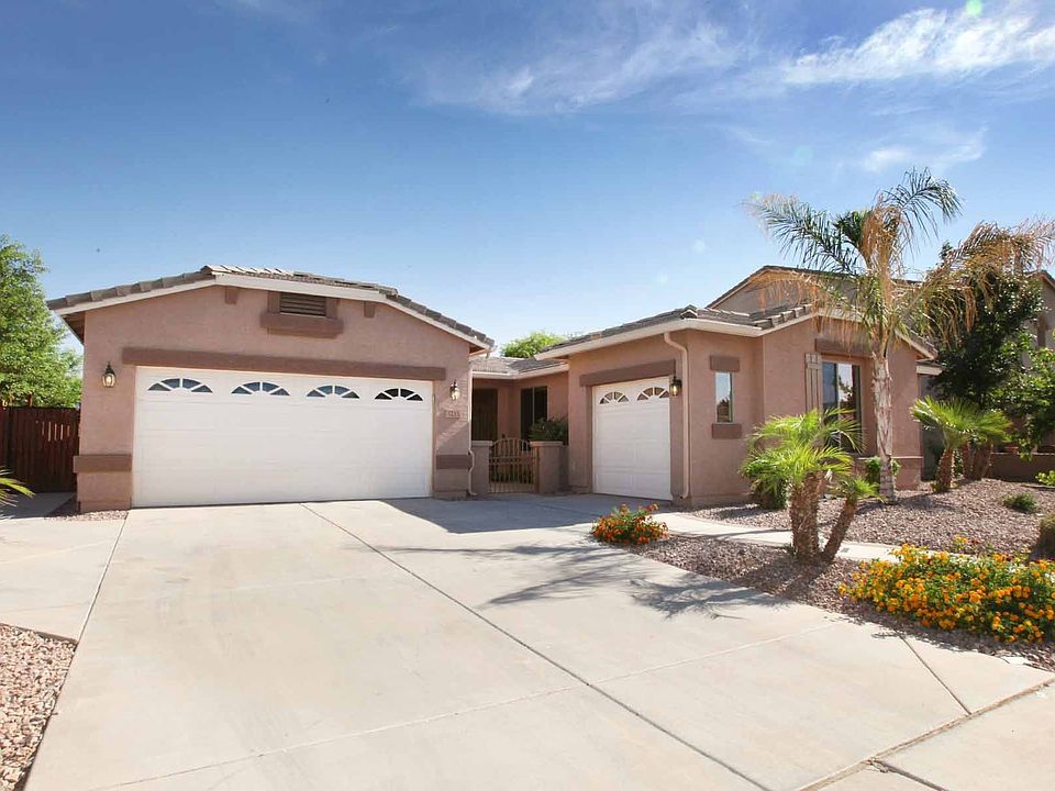 1st image of 3215 E Mead Dr