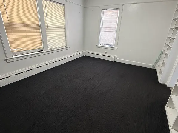 651 E 231st St Floor 1, Bronx, NY 10466