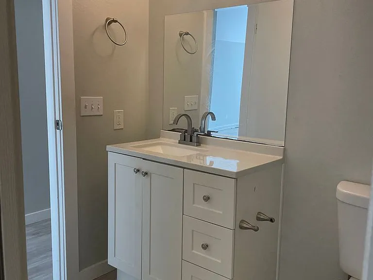 View On California - Spacious with Modern Updates, fireplace (select units) & private balcony | P... — Photo 44