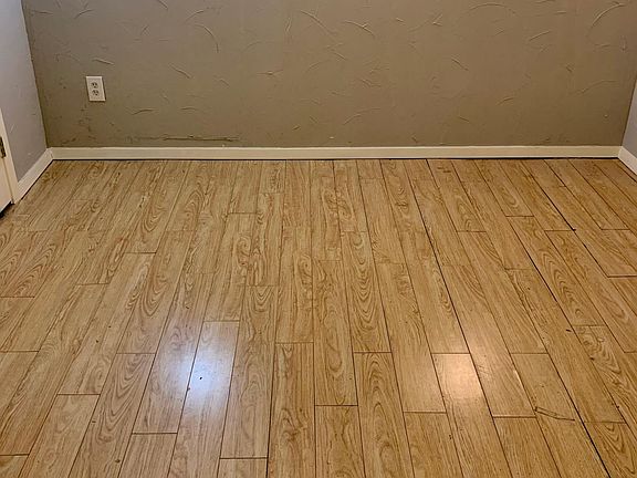 5th image of 715 W Jefferson Ave