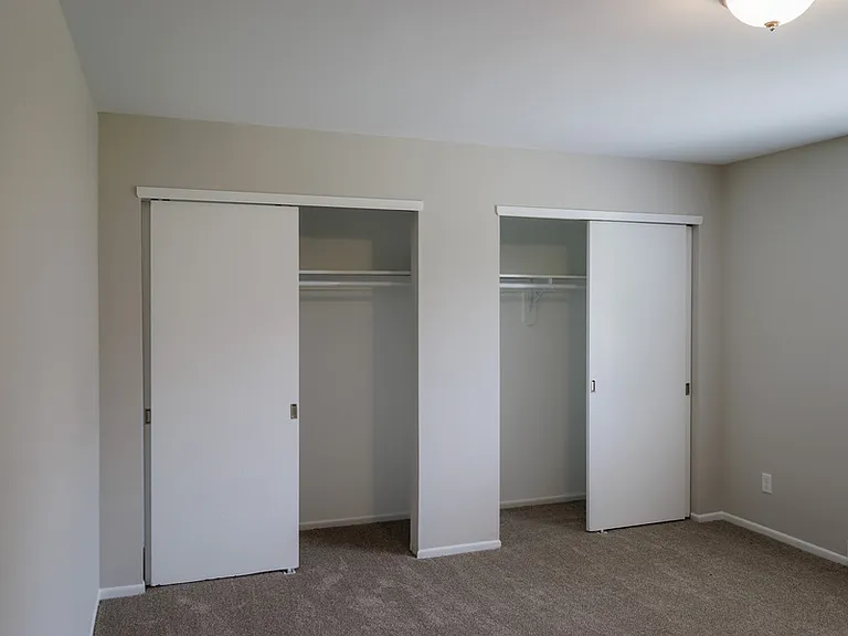 2103 Green Tree Rd #4 — Photo 13