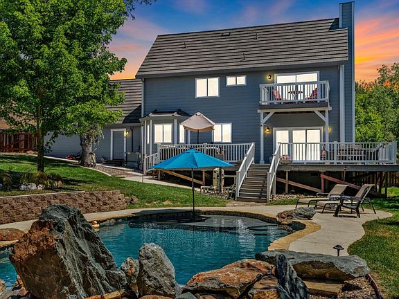3rd image of 2751 Vista Del Lago Dr
