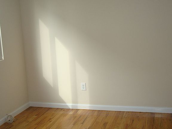 5th image of 23B Doty Ave