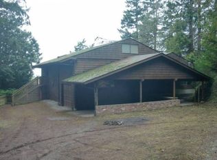 2688 S Camano Dr, Camano Island, WA 98282