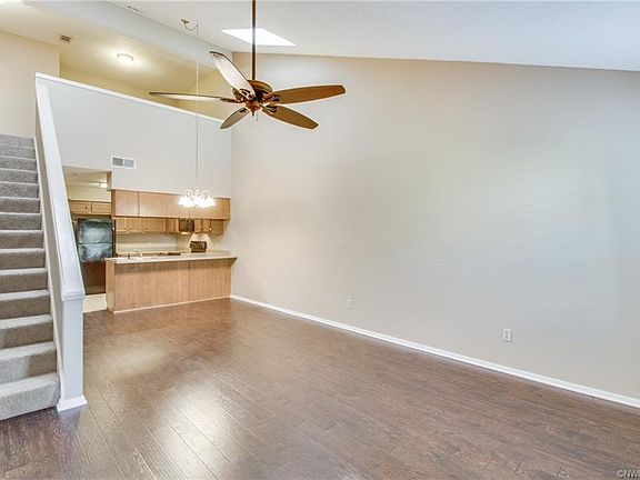 2nd image of 3636 Greenacres Dr #128