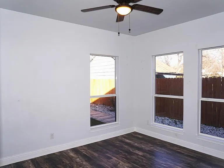 1415 Semlinger Rd — Photo 10