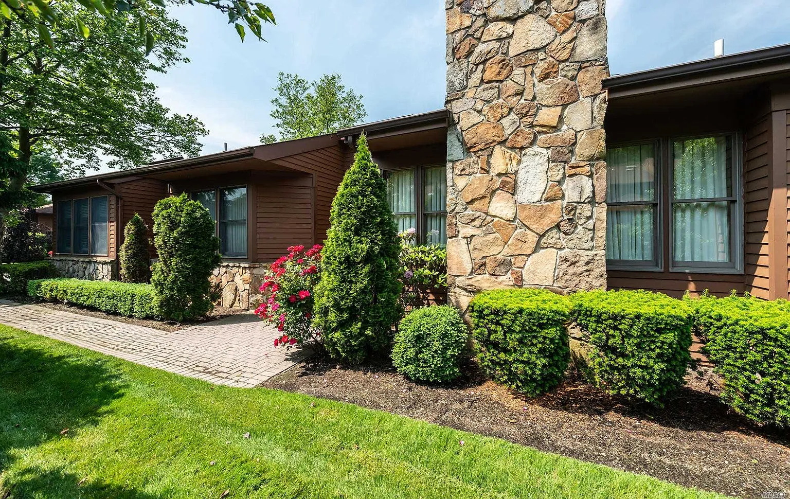 37 Hunt Ct photo 1