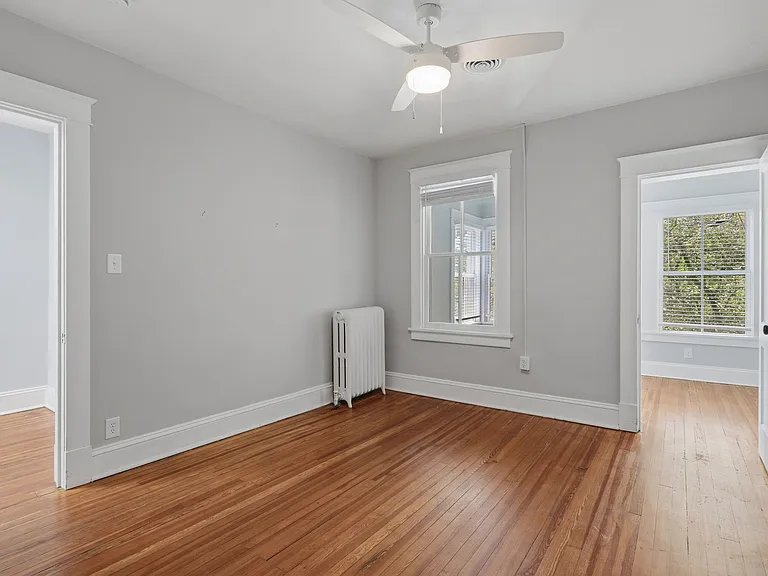 10 S Sheppard St — Photo 21