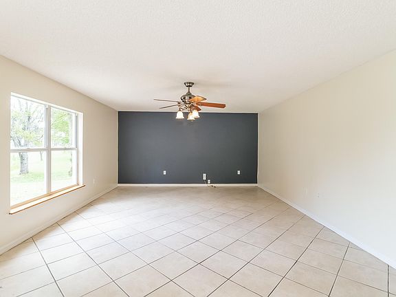 5th image of 8857 Shindler Crossing Dr