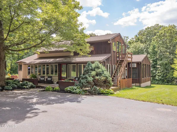 563 Tall Oak Ln, Lewisburg, PA 17837
