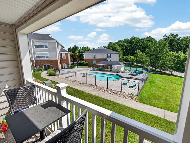 215 S Knollwood Dr — Photo 17