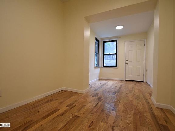 4th image of 362 Parkside Ave APT 1
