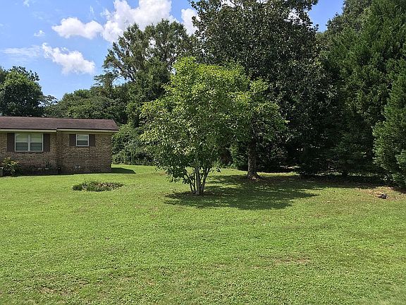 5th image of 3231 Green Valley Dr
