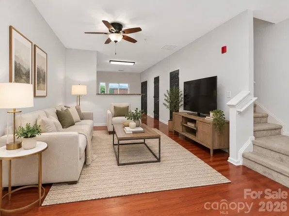 3909 Picasso Ct, Charlotte, NC 28205