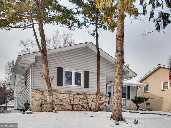 2nd image of 3638 McKinley St NE
