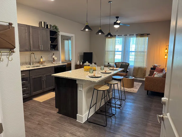 Legacy Lockhart Senior Apartments — Photo 48
