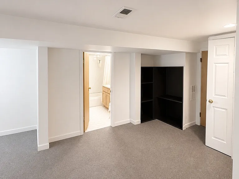 3067 N Clybourn Ave #1F — Photo 7