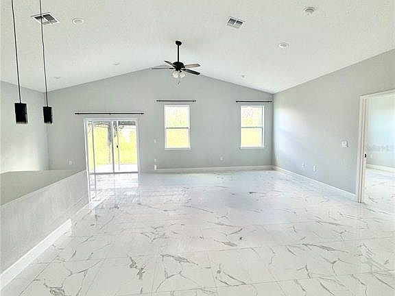 3rd image of 536 SUNSET ROAD N