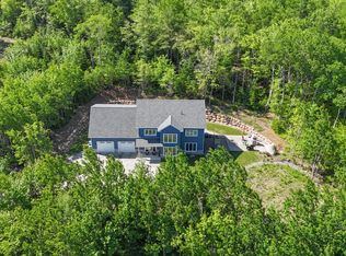 25 Concordia Dr, Lunenburg, NS B4V 9G1