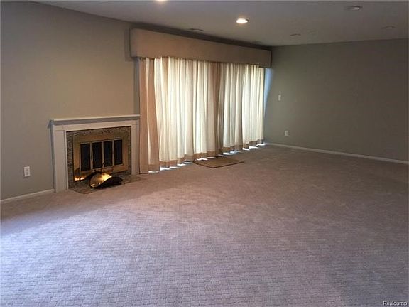 2nd image of 4459 Laurel Club Cir APT 18