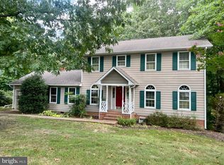 205 Courtland Ln, Fredericksburg, VA 22407