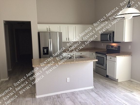 3rd image of 1367 E Poncho Ln