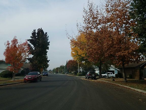 3rd image of 2023 N Woodsville Dr