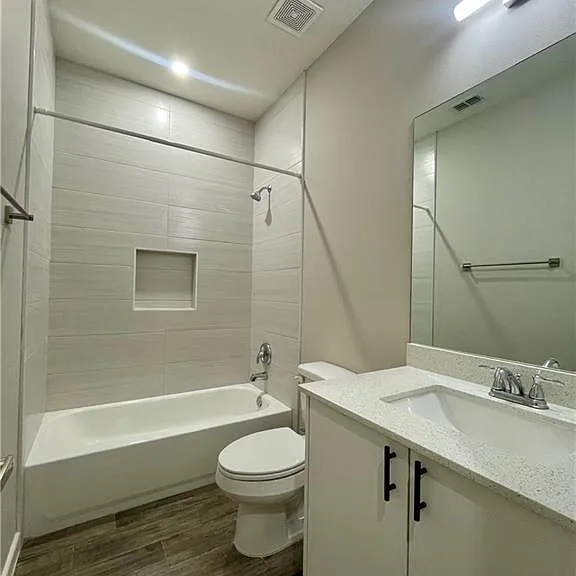 1408 Lore Dr #1 — Photo 6