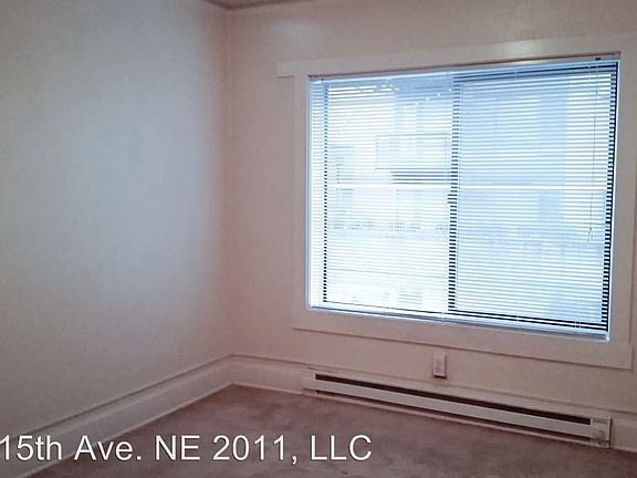 5th image of 5241 15th Ave NE APT 03