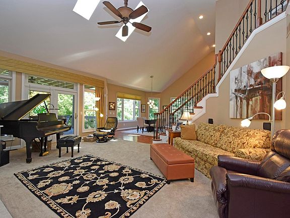 5th image of 1022 Legendwood Ln