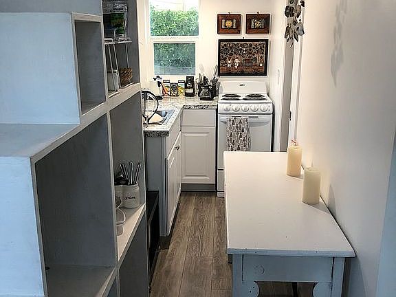 2nd image of 140 Cabrillo St #9