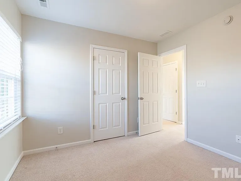 401 Wellspring Dr — Photo 14
