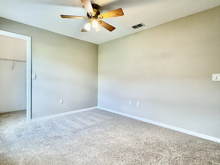 3415 Silver Meadow Way — Photo 32