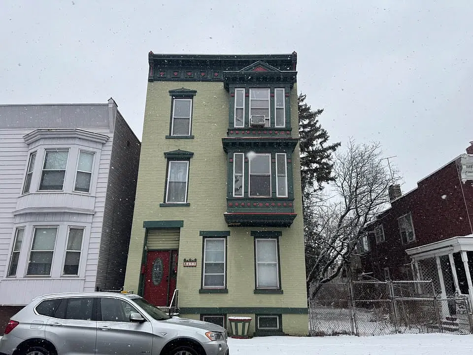 455 2nd St #2 & 3