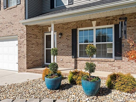 4th image of 8349 Cureton Park Ln