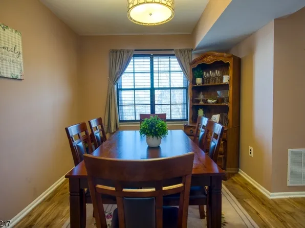 95C Golden Sq, Woodbridge Twp., NJ 07095