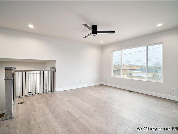 5th image of 3221 Bevans St