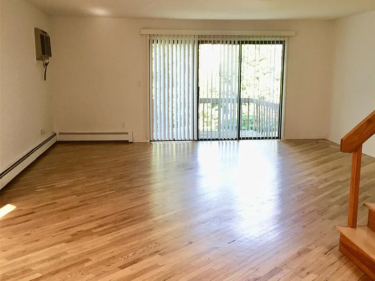 70 Hickory Rd #B — Photo 2