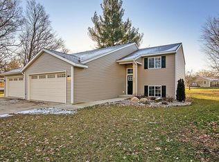 386 E Superior St, Wayland, MI 49348