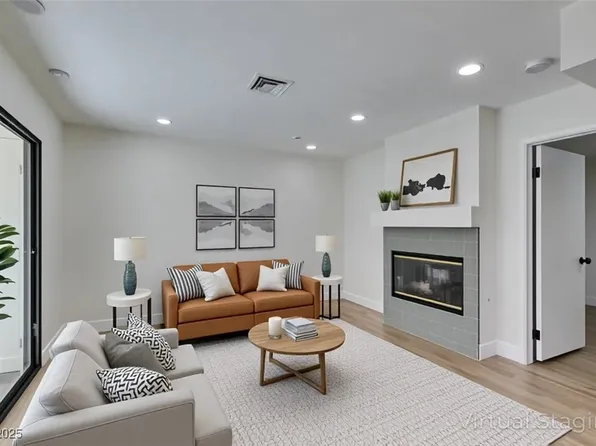 4855 S Torrey Pines Dr Unit 102, Spring Valley, NV 89103