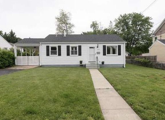 3rd image of 5536 Burgundy Pl