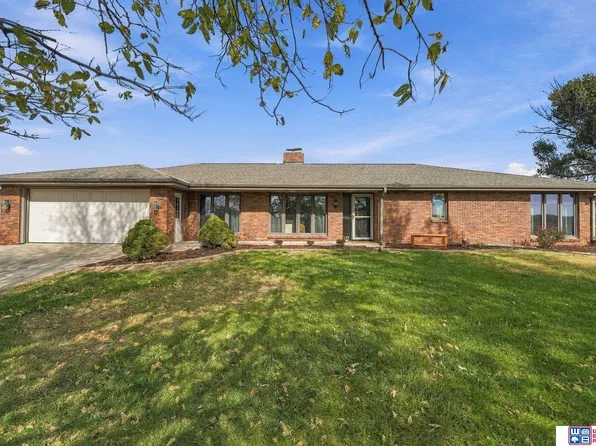18600 S 54th St, Hickman, NE 68372