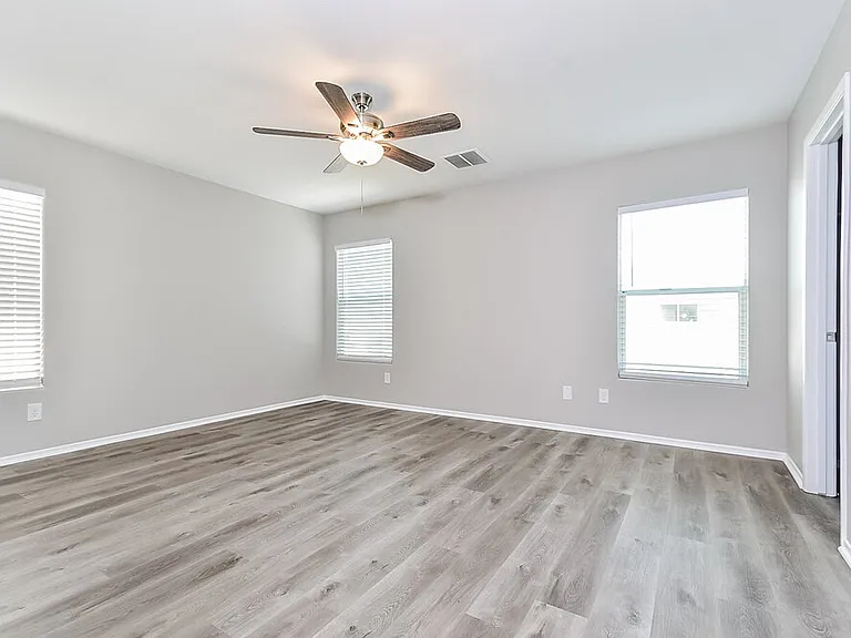 7620 Emerald Ridge Ct — Photo 13