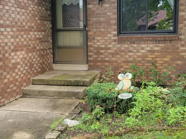 607 Gardenview Dr SW #131, Byron Center, MI 49315