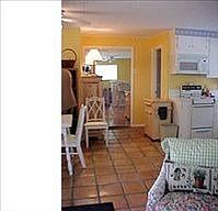 3rd image of 1170 Gordon Dr #Cottage