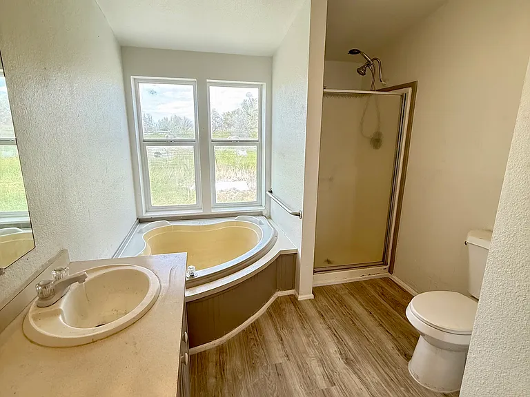 204 W 200 N — Photo 13