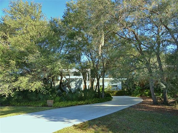 2nd image of 1132 Biscayne Dr