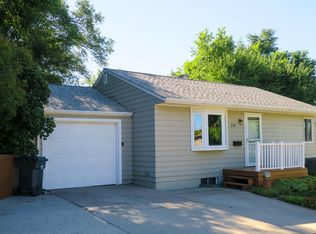 214 N Central Ave, Pierre, SD 57501