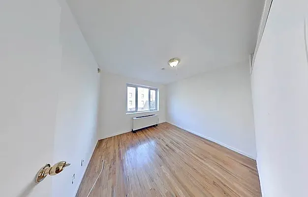 Rented by Oxford Property Group | media 12