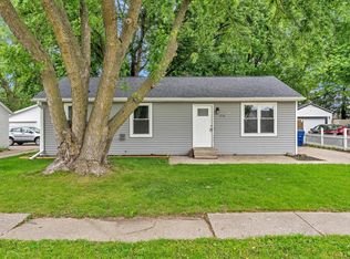 1716 W 58th St, Davenport, IA 52806